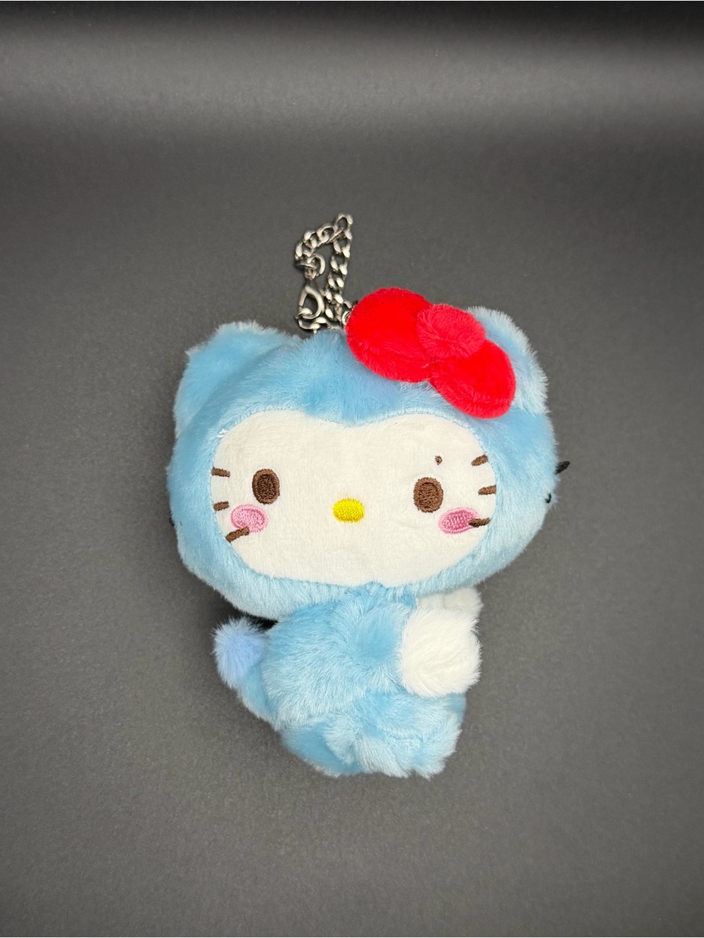 Sanrio X Twinzy Itzy RyuJJi Hello Kitty Keychain/plush mk184